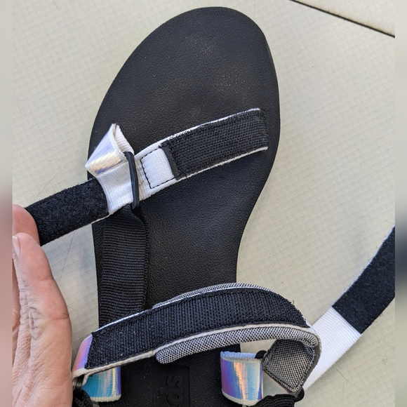 GENTLY WORN KEDS IRIDESCENT VELCRO STRAP SANDALS - Picture 5 of 11